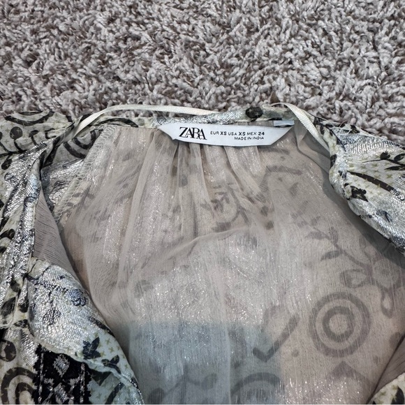 Zara Silver and Beige Graphic Tunic Dress with Bib Collar - Picture 2 of 3